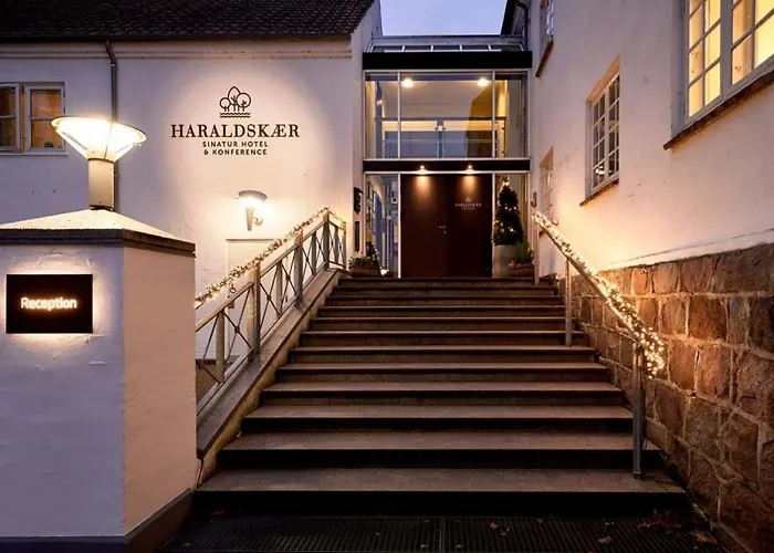 Hotel Haraldskaer Sinatur & Konference 4*